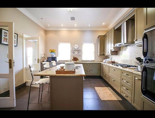 4 BEDROOM HOUSE FOR SALE IN MIDFIELD ESTATE